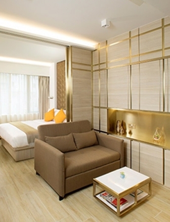 Humphreys-one bedroom w balcony